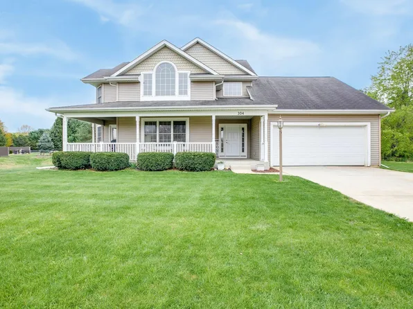 304 Pepper Ridge Dr S, North Liberty, IN 46554