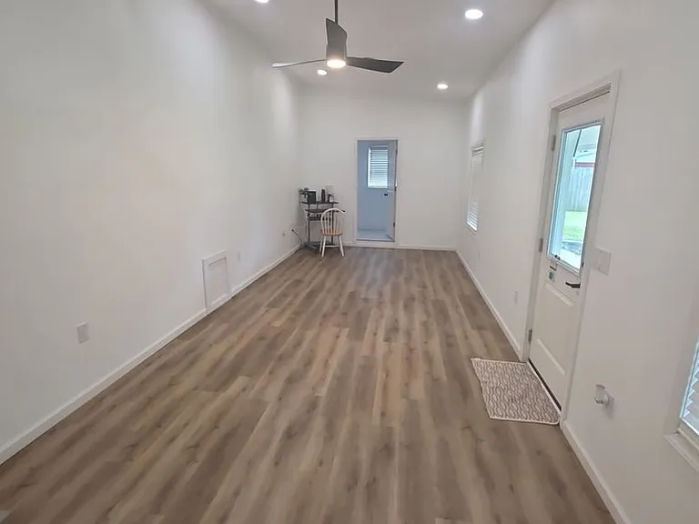 1106 Park Dr — Photo 11