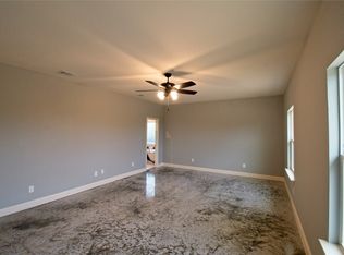 4910 Midway Rd, Weatherford, TX 76085