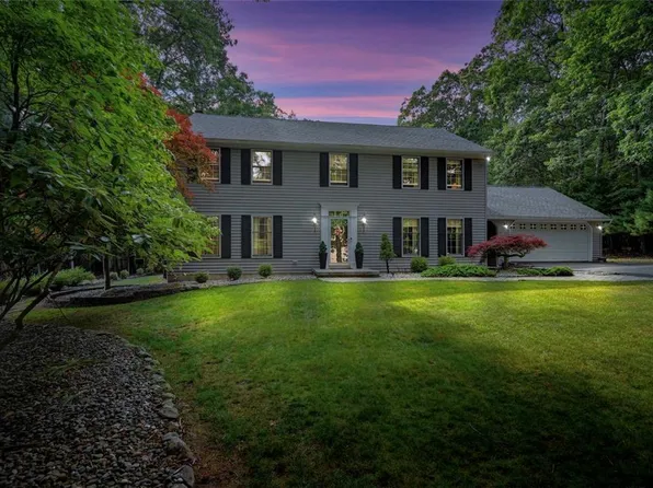 3402 Parker Ln, East Stroudsburg, PA 18301