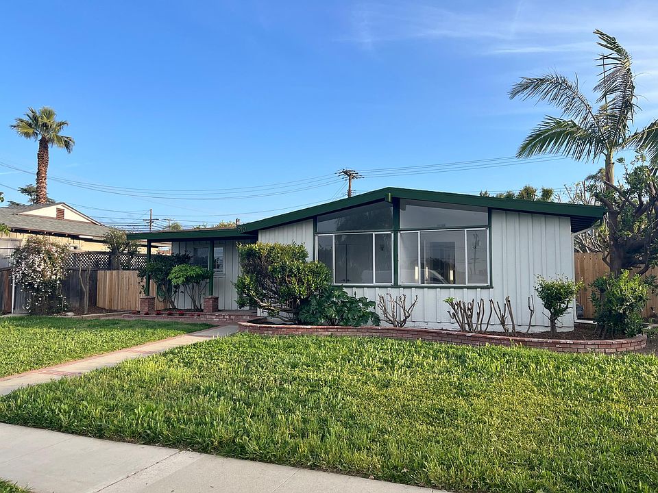 1st image of 910 Alta Loma Dr