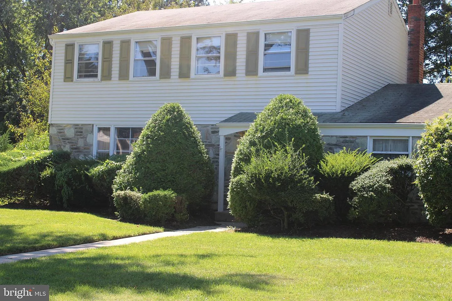 448 Andrew Rd photo 1