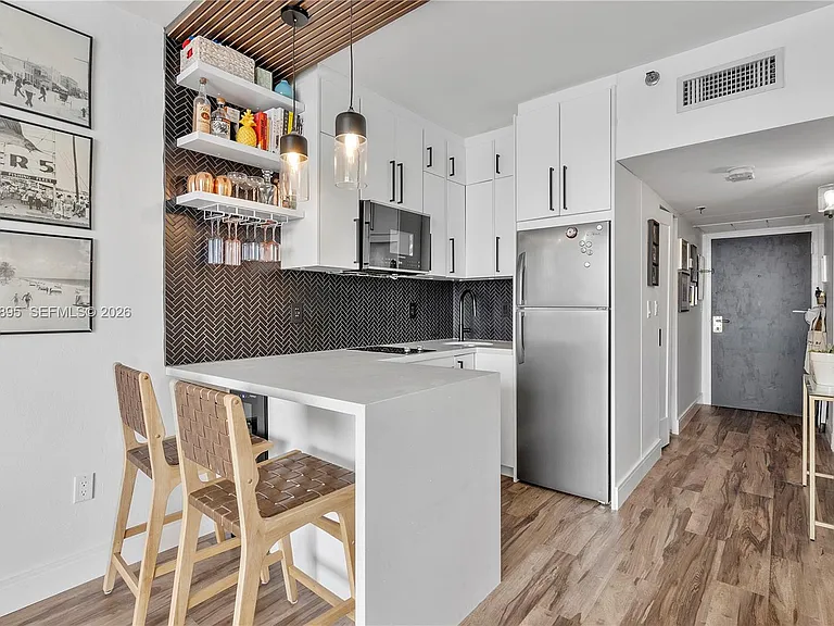 555 NE 15th St #518 — Photo 10