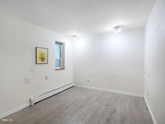 4th image of 6684 Nicholson Rd