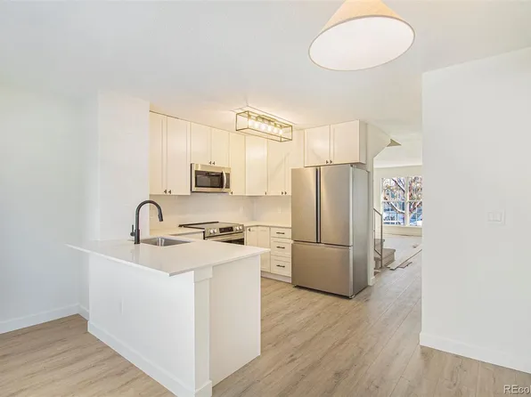 10807 W Dartmouth Avenue, Lakewood, CO 80227