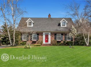 107 Collins Ave, Sayville, NY 11782