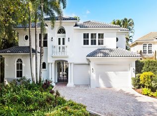 8935 Oakland Hills Dr, Delray Beach, FL 33446