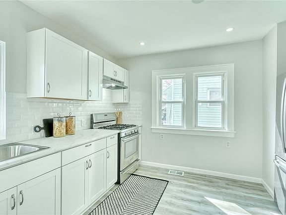 2nd image of 110 Saint Casimir St