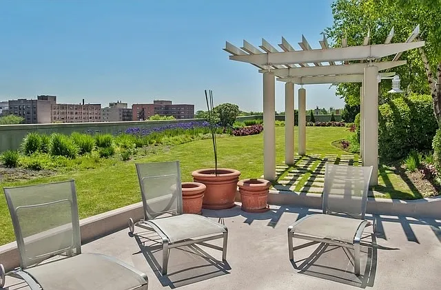1640 Maple Ave #1108 — Photo 8