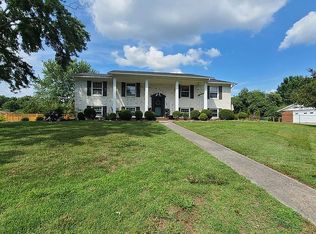7824 Castlecomb Rd, Powell, TN 37849