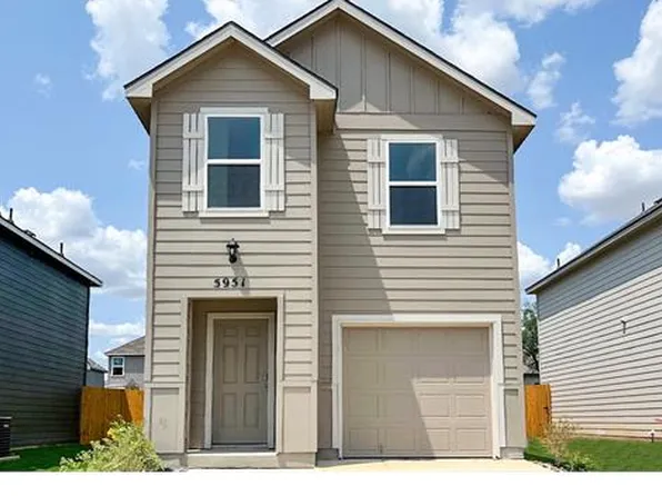 136 Gamble Dr, Buda, TX 78610