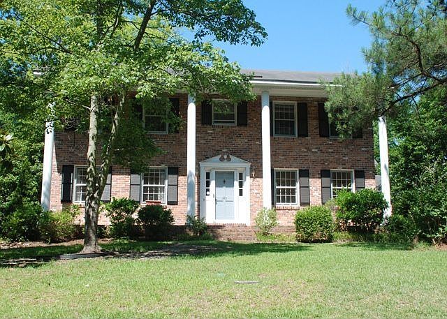 143 Lincoln Inn Rd 