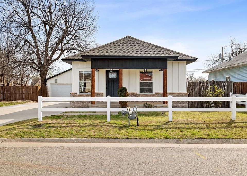 1st image of 128 N M Ave