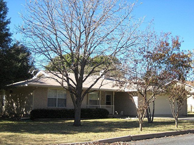 1st image of 209 W Driftwood Dr