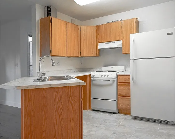 510 Elm Dr #106 — Photo 6