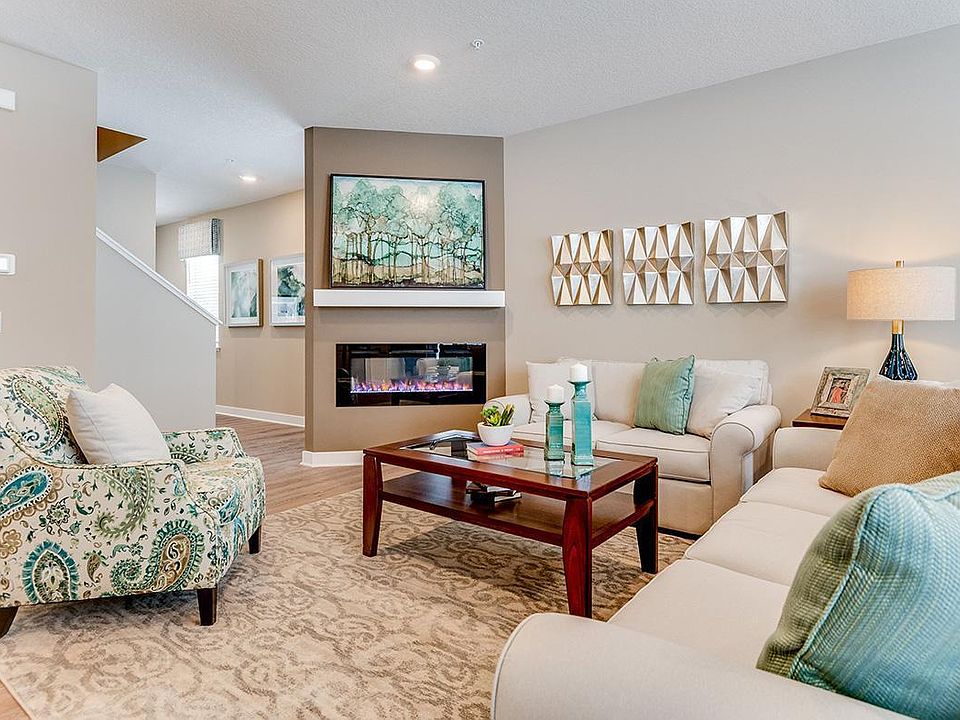 1st image of 12548 Guadalcanal Cir NE #D