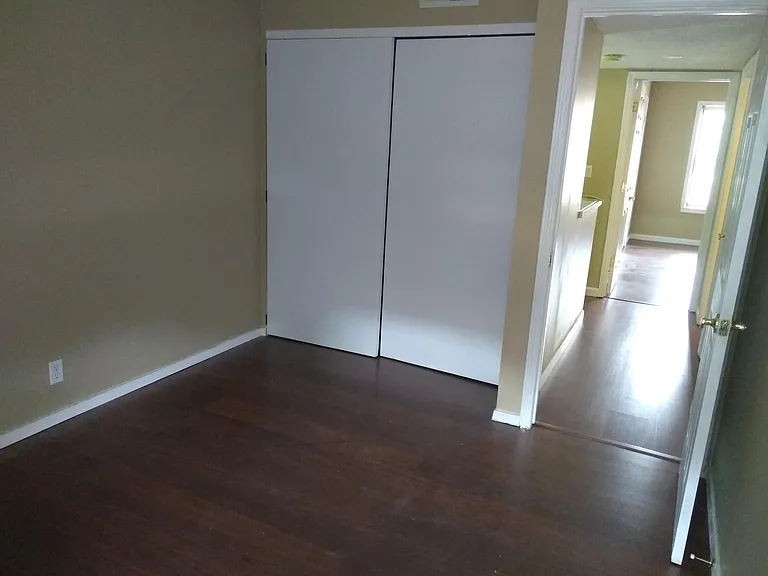 6621 Poplar Woods Cir S — Photo 8