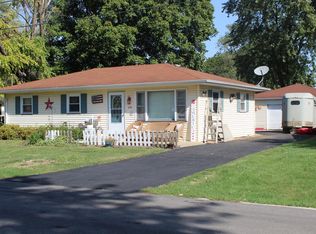 610 W Steward St, Plano, IL 60545