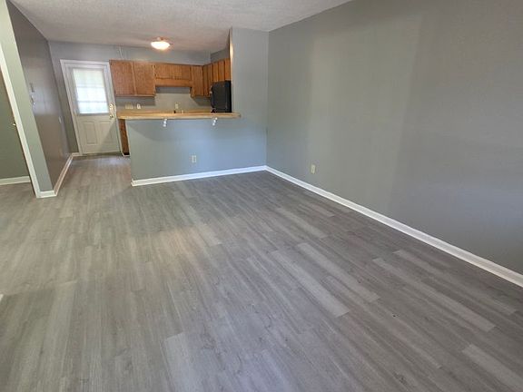 2nd image of 204 Druid St APT C