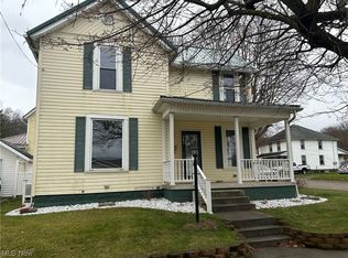 304 N 15th St, Coshocton, OH 43812