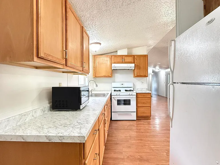 5941 Sixta Dr — Photo 22