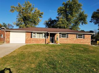 3903 Humbert Rd, Alton, IL 62002