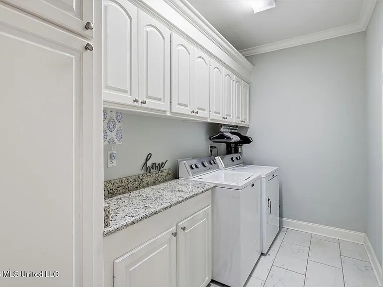 320 Oakville Cir — Photo 18