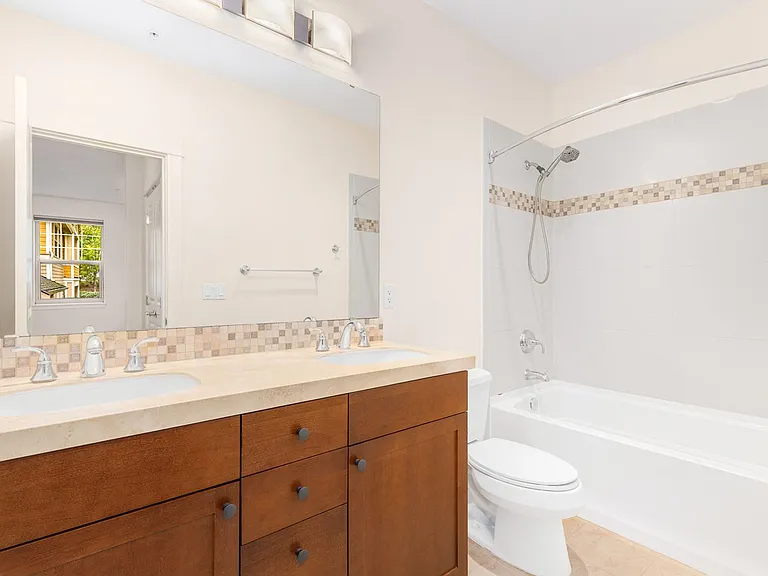 8535 Avondale Rd NE #A202 — Photo 12