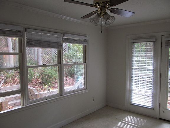 5th image of 719 Magruder Ct