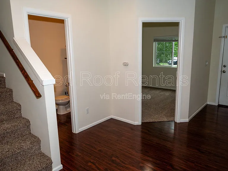 2530 193rd St E — Photo 3