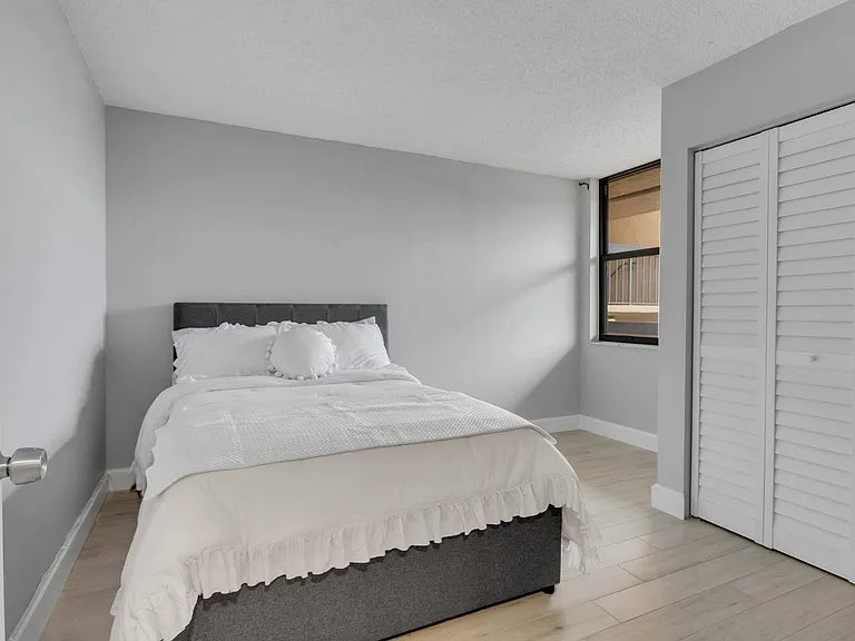 955 Dotterel Rd — Photo 34