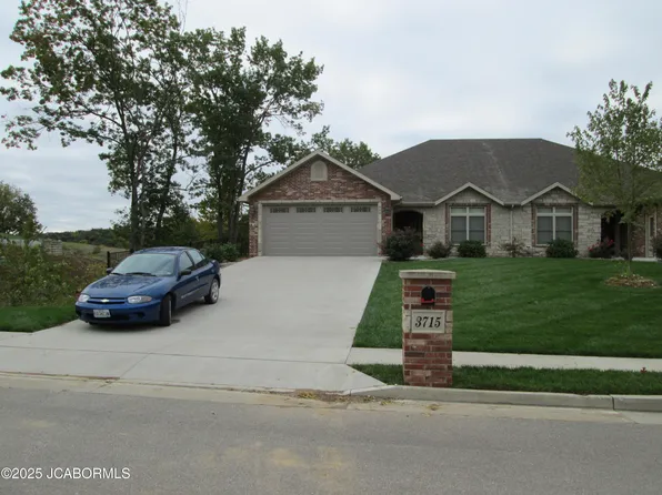 3715 Taylors Ridge Ct, Jefferson City, MO 65109