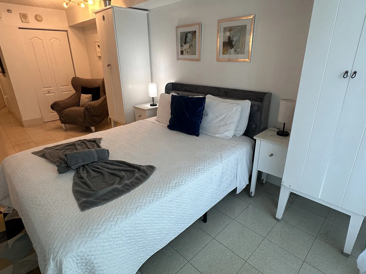 1 bed, 1.0 bath, 548 sqft, $4,209 — Photo 3