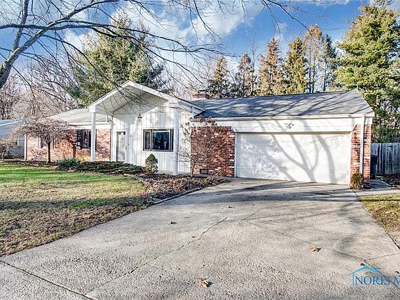 2nd image of 20 Tanglewood Ln