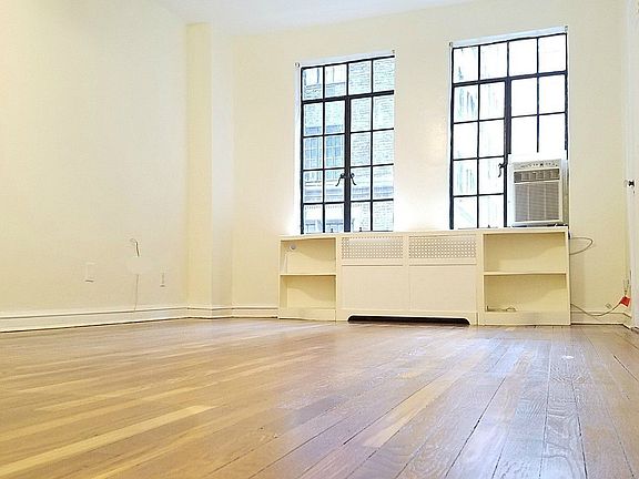 4th image of 312 E 42nd St #314
