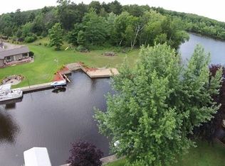 W4244 Woodside Ave, Mauston, WI 53948