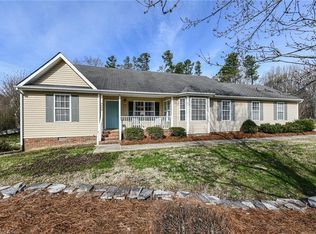 5400 Running Mead Rd, Pleasant Garden, NC 27313
