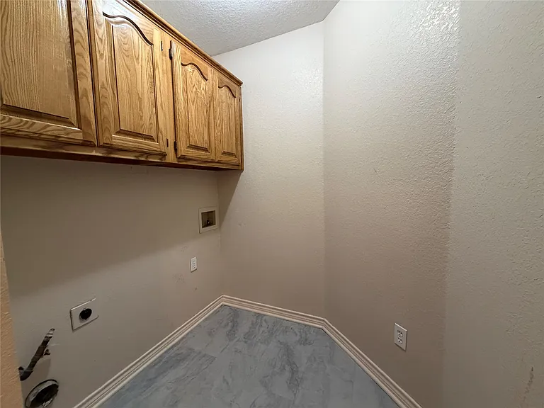9203 S 73rd East Ave — Photo 18