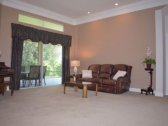 Volume ceilings throughout