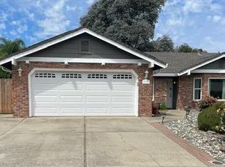 2377 Glacier Dr, Rocklin, CA 95677