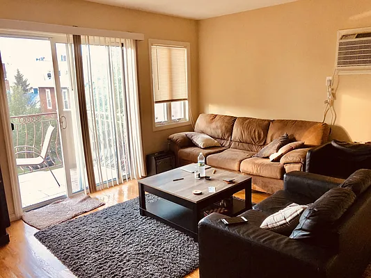 Rented by Signature Spaces NYC Corp | media 24