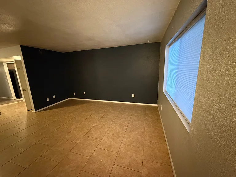 6565 N Snowflake Dr — Photo 5