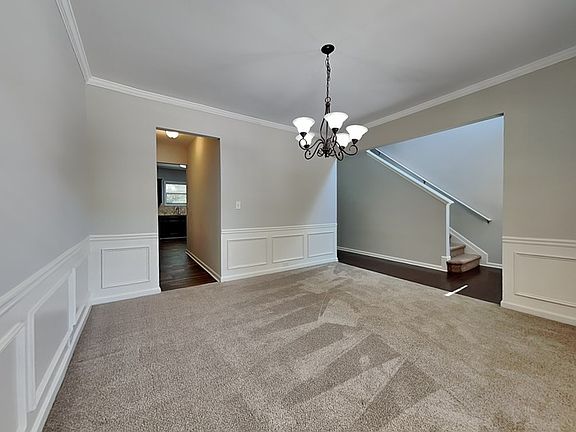 5th image of 244 Farm Manor Ct
