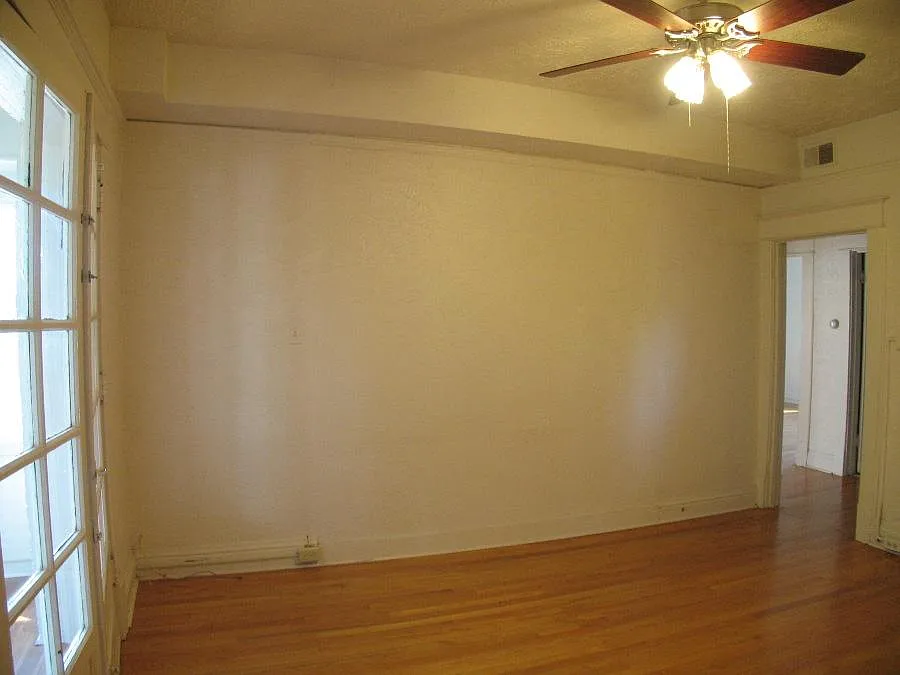2 bed, 1100 sqft, $1,150 — Photo 2