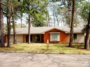 1708 N Thompson St, Conroe, TX 77301