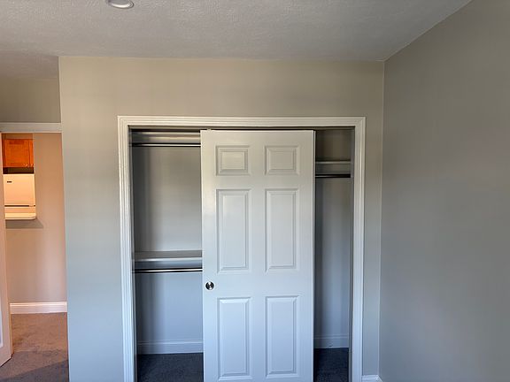 5th image of 445 Pleasant St #33