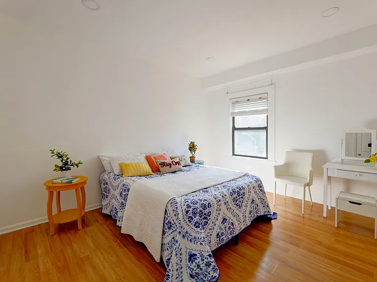 22 Engle St #17 — Photo 21