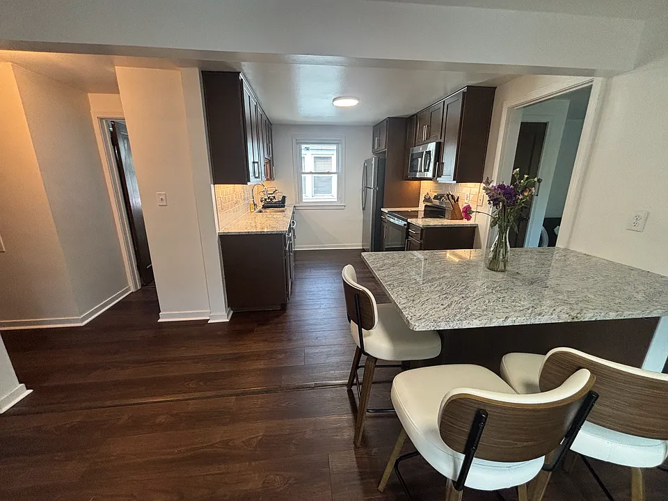 179 Hamilton Dr #1