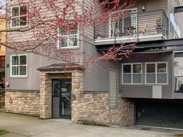2241 NW Pettygrove St APT 4, Portland, OR 97210