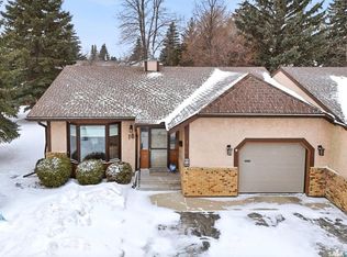 310 Kingsmere Blvd #16, Saskatoon, SK S7J4S4